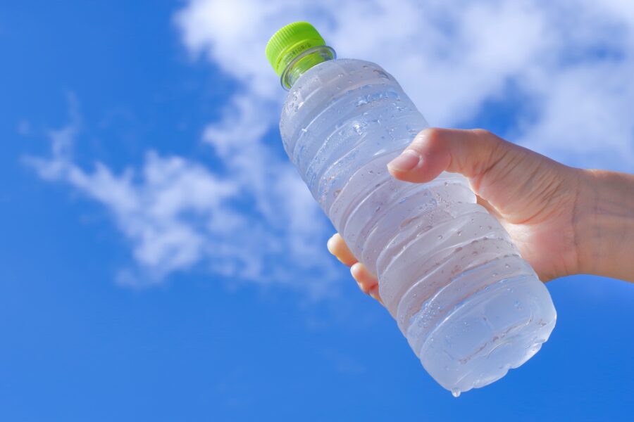 夏バテの原因は「水分補給」かも !?